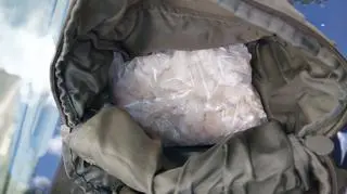Policja zatrzymała podejrzanych o posiadanie narkotyków
