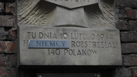 Śledztwo w sprawie zniszczenia zabytkowych tablic umorzone. Jest już zażalenie na decyzję policji