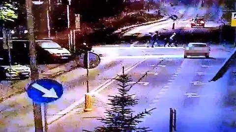 Potrącił trzy osoby i uciekł z miejsca zdarzenia. Po zatrzymaniu mówił, że auto zostało mu skradzione