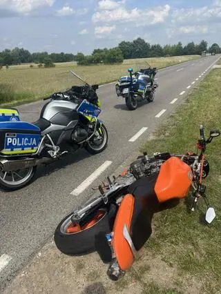 17-latek uciekał na motorze przed policją 