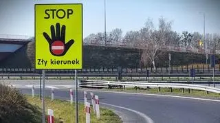 Jechał traktorem pod prąd ekspresówką