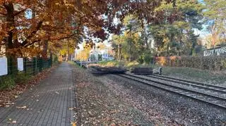 Prace przy wymianie torów WKD w Komorowie w październiku 2025 r.