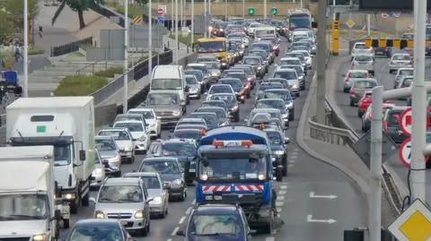 Zderzenie trzech aut na Wisłostradzie