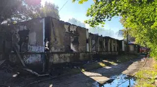 Pożar opuszczonych budynków szpitala w Ząbkach 