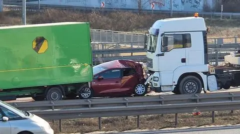 Zderzenie na trasie S8, duże utrudnienia w ruchu