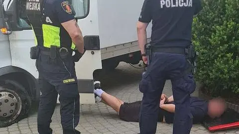 Strażnicy miejscy obezwładnili kierowcę 