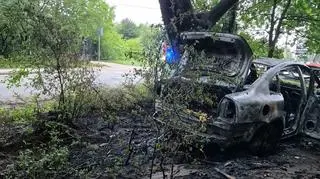 Spalone auto w Górze Kalwarii 