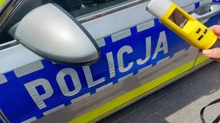 Był pod wpływem narkotyków, po auto kierowcy przyjechał pijany znajomy