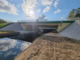 Nowy most nad Świdrem w ciągu DW801