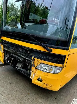 Zderzenie z udziałem autobusu w Piasecznie 