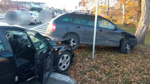 Zderzenie na Radzymińskiej, jedna osoba w szpitalu 