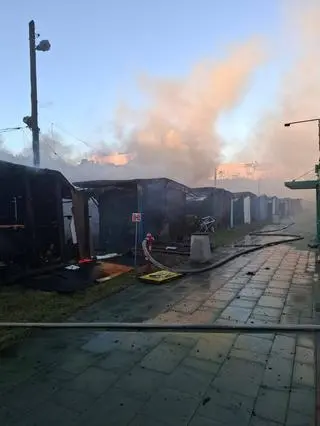 Pożar budek na bazarze Różyckiego