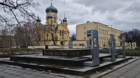 Wywieźli rzeźbę z placu Wileńskiego