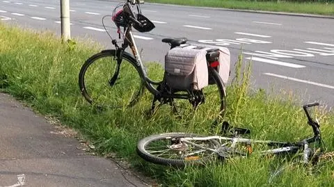 Zderzenie trójki rowerzystów. "Jeden miał trzy promile"