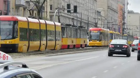 Uszkodzony autobus zablokował tramwaje