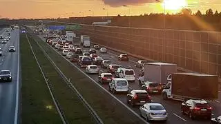 Utrudnienia na A2 przy zjeździe na Pruszków