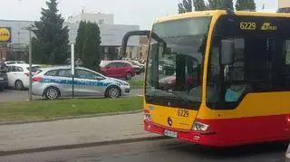 Pasażerowie autobusu miejskiego wymagali pomocy medycznej 