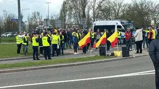 Protest taksówkarzy w okolicy lotniska 