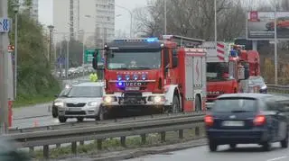 Samochód na barierkach przy Cytadeli