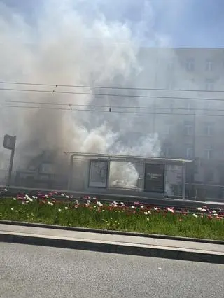 Pożar samochodu w Alejach Jerozolimskich 