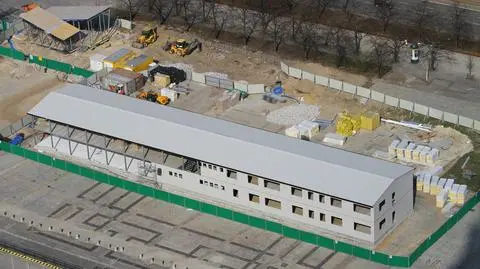 KDT wróciło? Nowy blaszak na pl. Defilad