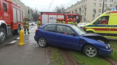 Wypadek na Żoliborzu, zablokowane skrzyżowanie