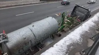 Zderzenie kilku pojazdów na S8