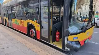 Zderzenie samochodu z autobusem