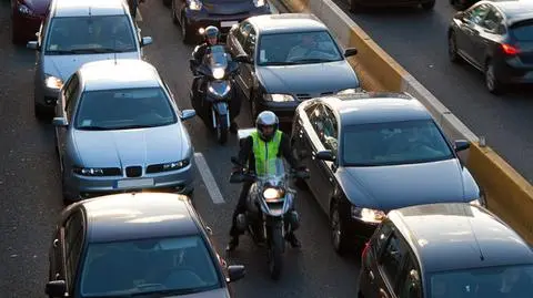 Motocykle na buspasy? "Mniej agresji i poprawi się bezpieczeństwo"