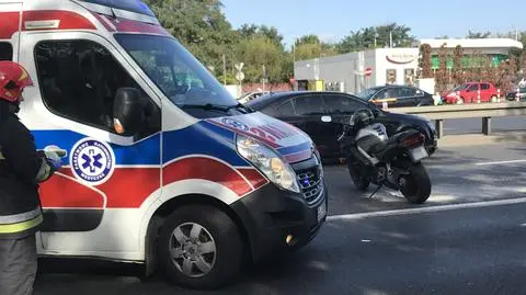 Wypadek w Jerozolimskich. Jedna osoba w szpitalu