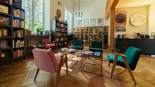 Elektra reading room