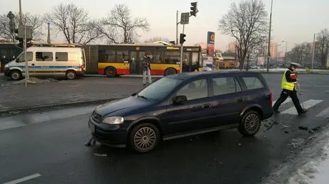 Wypadek na Połczyńskiej. Jedna osoba ranna