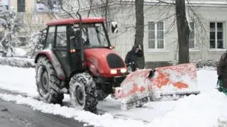 Śnieg na chodnikach