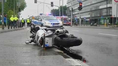 Na Powązkowskiej zginął motocyklista. Kierowca auta usłyszał zarzut