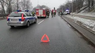 Reanult uderzył w barierki