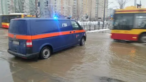 Rozlewisko na Bartniczej. Ulica zamknięta dla ruchu