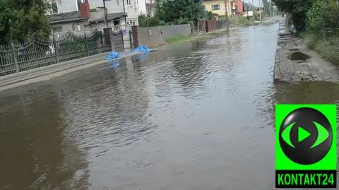 Nawałnica była tydzień temu, na Ząbkowskiej do dziś stoi woda