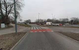 Skrzyżowanie Doliny Służewieckiej z al. Rodowicza "Anody"