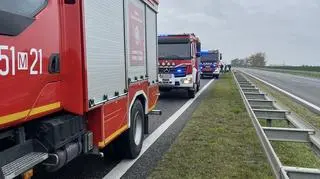 Dachowanie busa na trasie S7 pod Grójcem