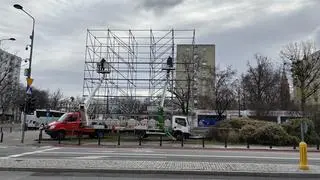 Z Muranowa znika reklama gigant