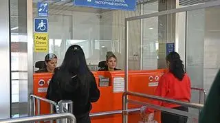 Matka i córka posługiwały się cudzymi paszportami 