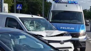 Wjechał w grupę pieszych. Jedna osoba nie żyje, trzy są ranne