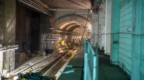 Warszawa zaciągnie ogromny kredyt na budowę metra