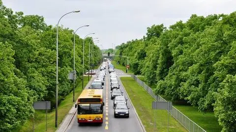 Buspas dla VIP-ów zniknie przed czasem