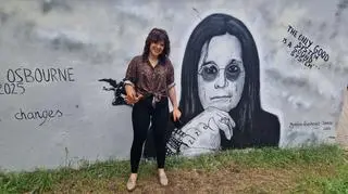 Autorka muralu Magdalena Czyżykiewicz-Janusz