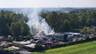 Pożar hali w miejscowości Bramki 