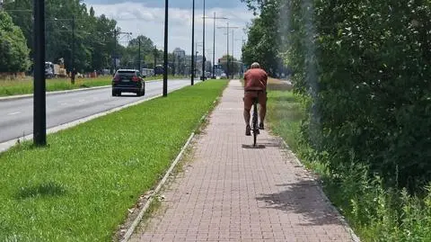 Droga dla rowerów wzdłuż Sobieskiego