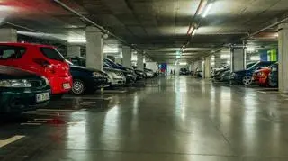 Przybędzie podziemnych parkingów