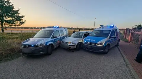 Policjanci zatrzymali po pościgu pijanego kierowcę