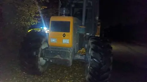 Dwóch pijanych 16-latków przyjechało na dyskotekę traktorem
